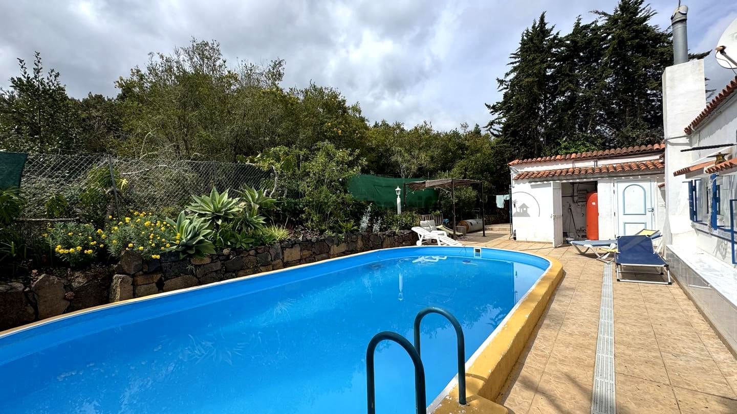 3 soveværelse Finca/Landehus til salg i Icod de los Vinos med swimmingpool - € 450.000 (Ref: 8980014)