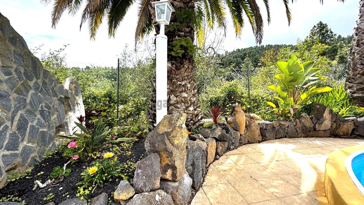 3 soveværelse Finca/Landehus til salg i Icod de los Vinos med swimmingpool - € 450.000 (Ref: 8980014)