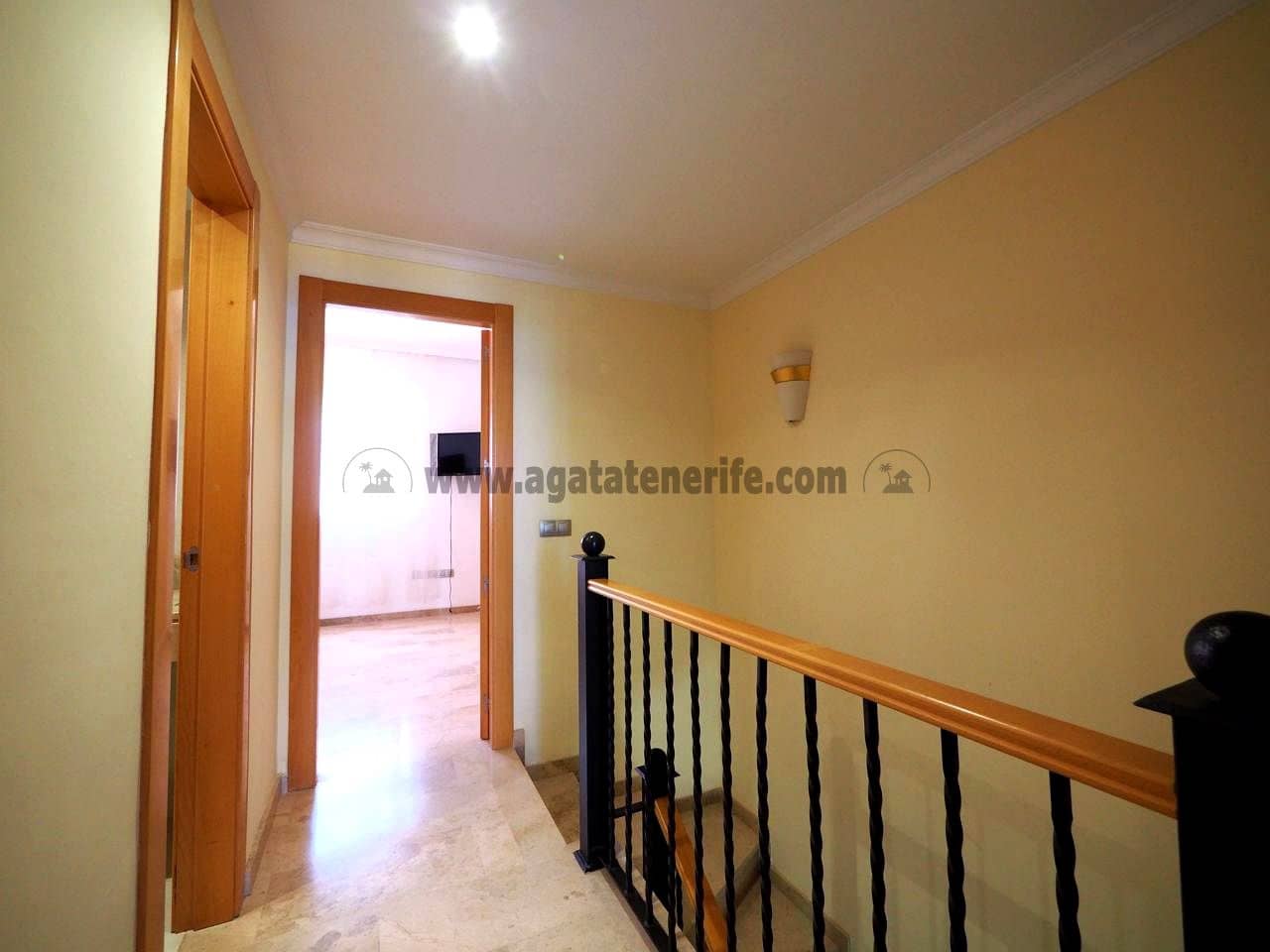 2 soverom Villa til salgs i Santiago del Teide med svømmebasseng garasje - € 520 000 (Ref: 8981934)