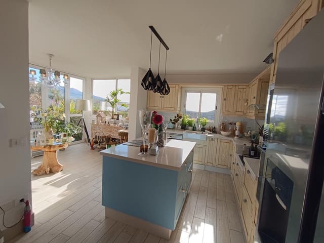 3 soveværelse Finca/Landehus til salg i El Fronton, San Miguel de Abona med garage - € 420.000 (Ref: 8994361)