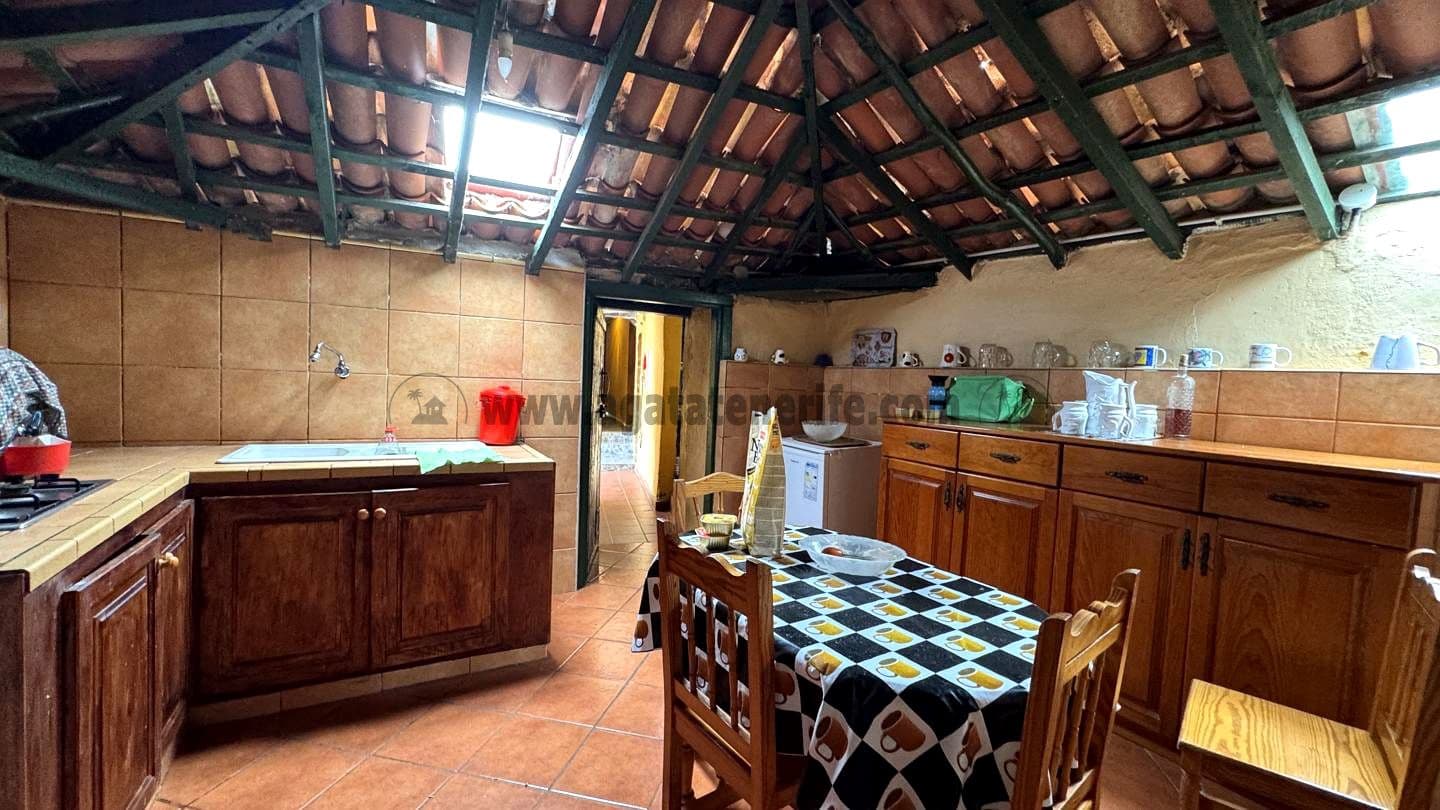 6 soveværelse Finca/Landehus til salg i Icod de los Vinos - € 270.000 (Ref: 9026287)