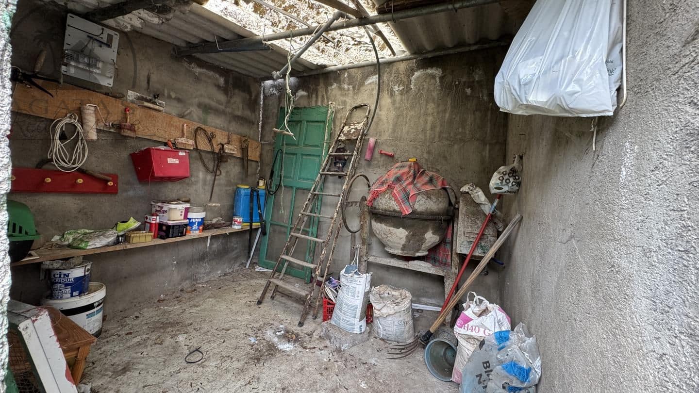 6 bedroom Finca/Country House for sale in Icod de los Vinos - € 270,000 (Ref: 9026287)