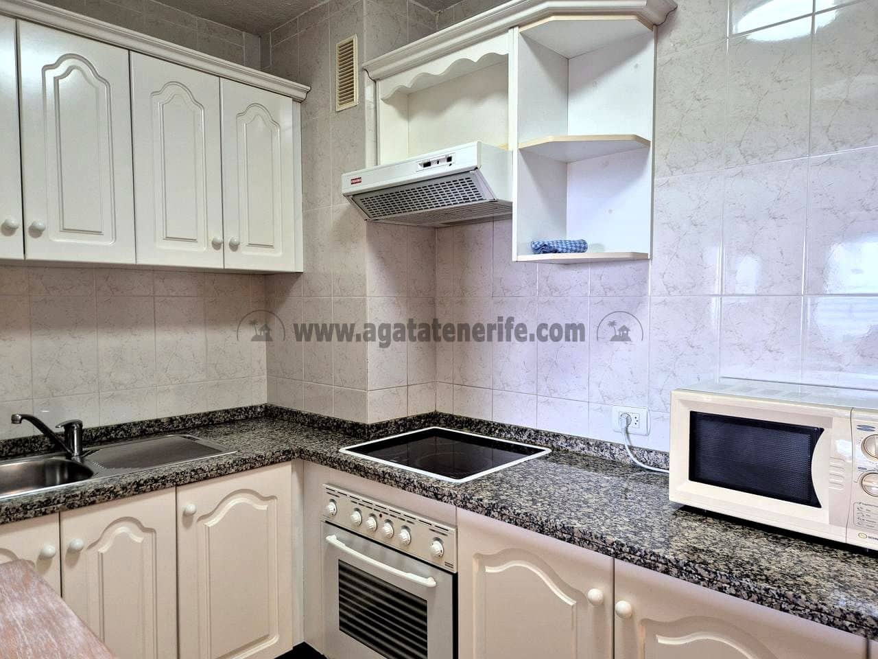 1 sypialnia Mieszkanie na sprzedaż w Puerto de la Cruz z basenem - 185 000 € (Ref: 9036248)