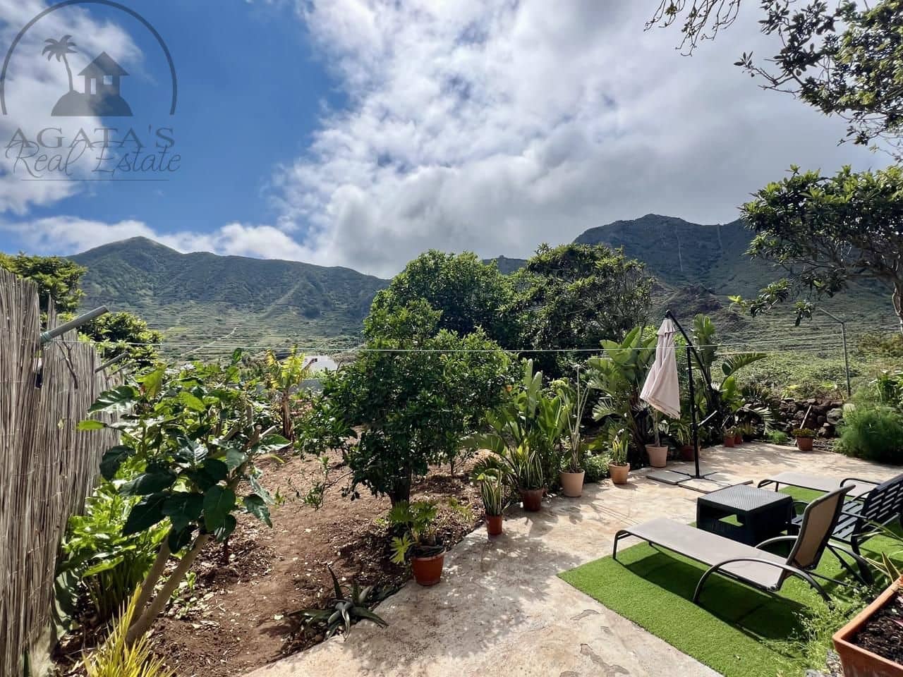 2 bedroom Finca/Country House for sale in Buenavista del Norte - € 310,000 (Ref: 9062087)