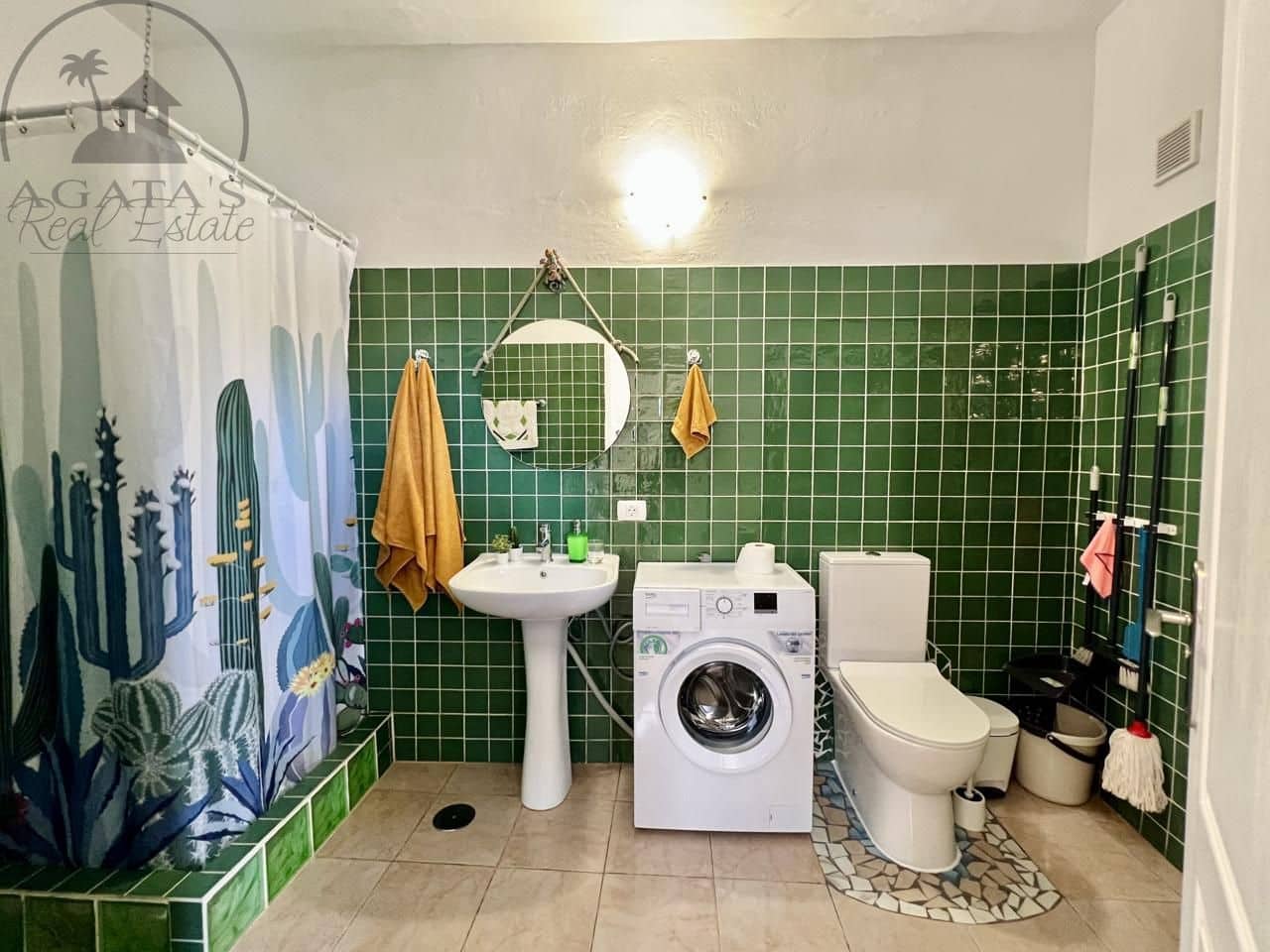 7 bedroom Villa for sale in Garachico with garage - € 850,000 (Ref: 9062088)