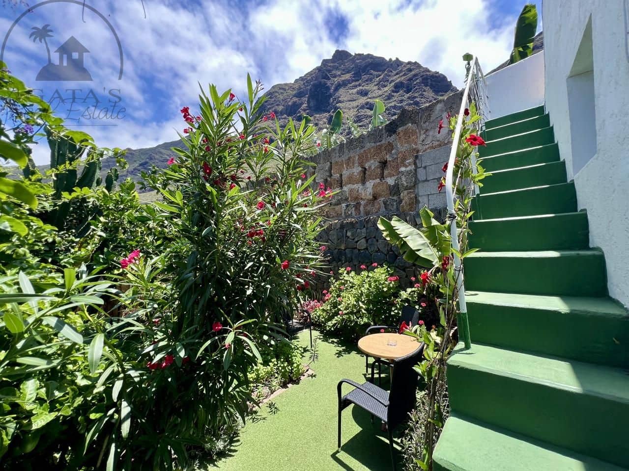 7 bedroom Villa for sale in Garachico with garage - € 850,000 (Ref: 9062088)