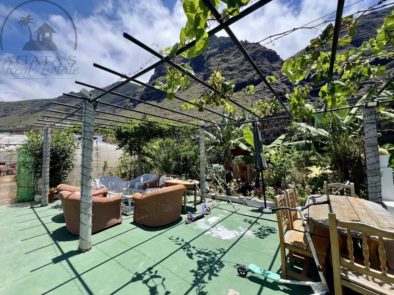 7 bedroom Villa for sale in Garachico with garage - € 850,000 (Ref: 9062088)