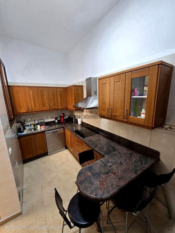 2 soverom Leilighet til salgs i Santa Cruz de Tenerife - € 364 000 (Ref: 9082599)