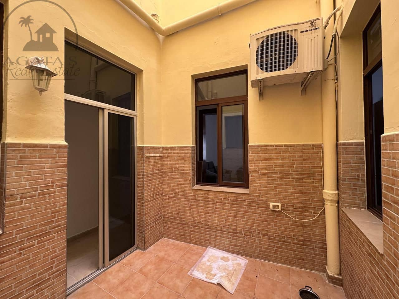 2 bedroom Flat for sale in Santa Cruz de Tenerife - € 364,000 (Ref: 9082599)