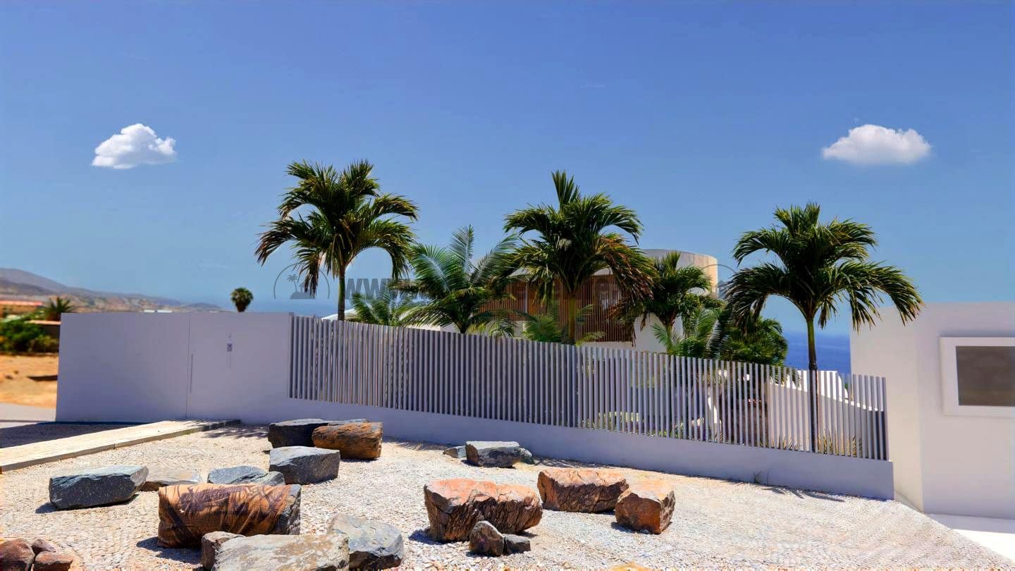 4 soveværelse Villa til salg i Adeje med swimmingpool garage - € 3.400.000 (Ref: 9104175)