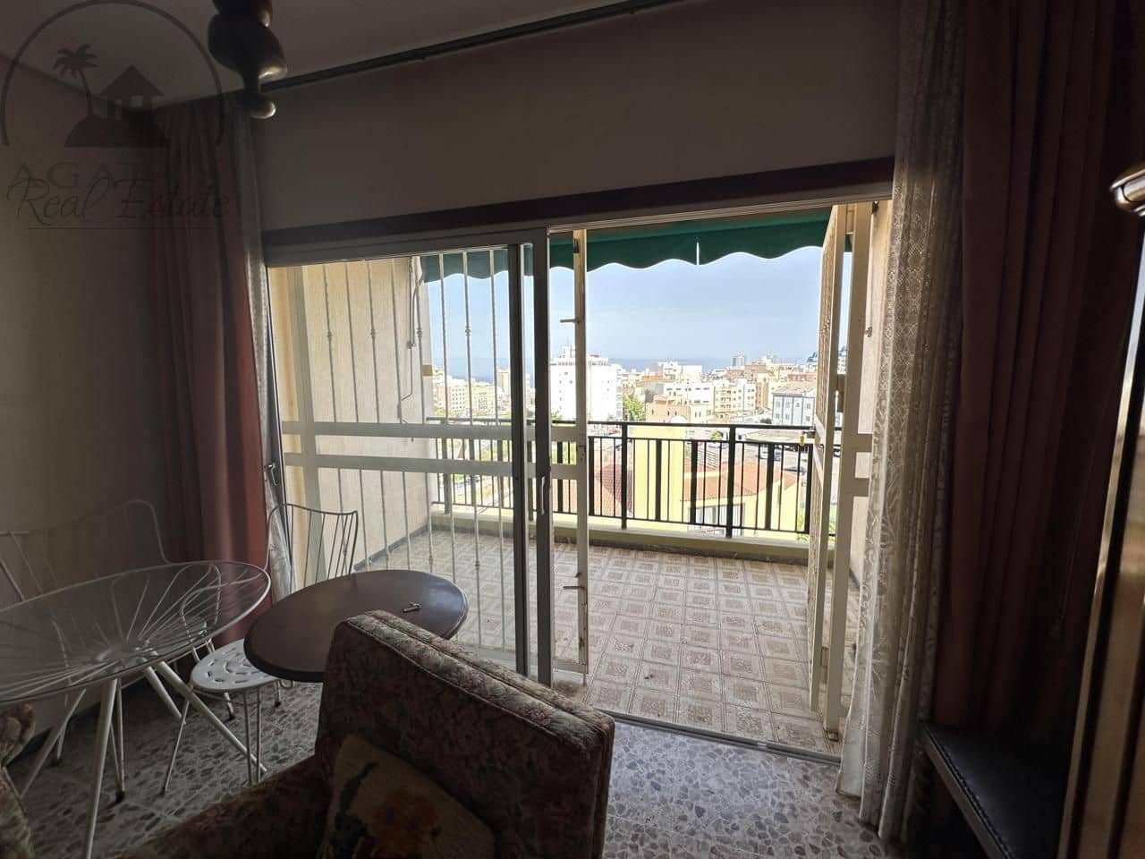 4 soveværelse Lejlighed til salg i Santa Cruz de Tenerife med garage - € 580.000 (Ref: 9106935)