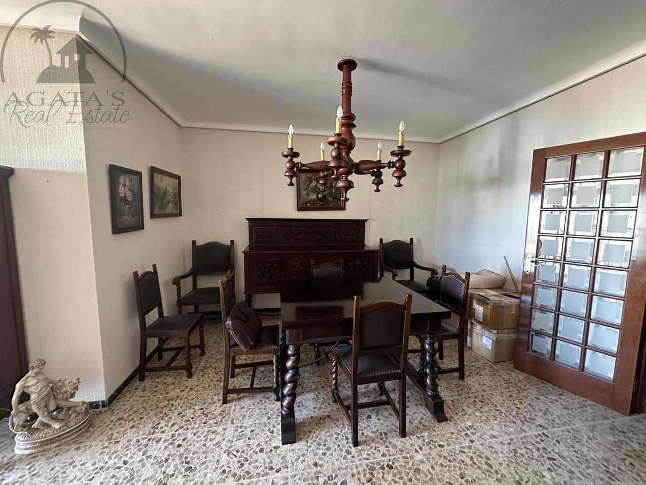 4 soveværelse Lejlighed til salg i Santa Cruz de Tenerife med garage - € 580.000 (Ref: 9106935)