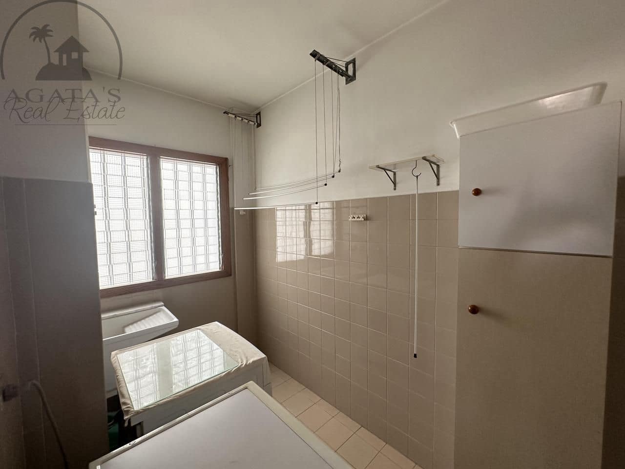 4 soveværelse Lejlighed til salg i Santa Cruz de Tenerife med garage - € 580.000 (Ref: 9106935)