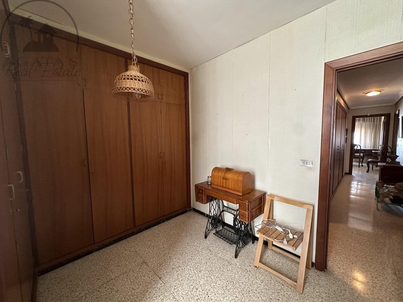 4 soveværelse Lejlighed til salg i Santa Cruz de Tenerife med garage - € 580.000 (Ref: 9106935)