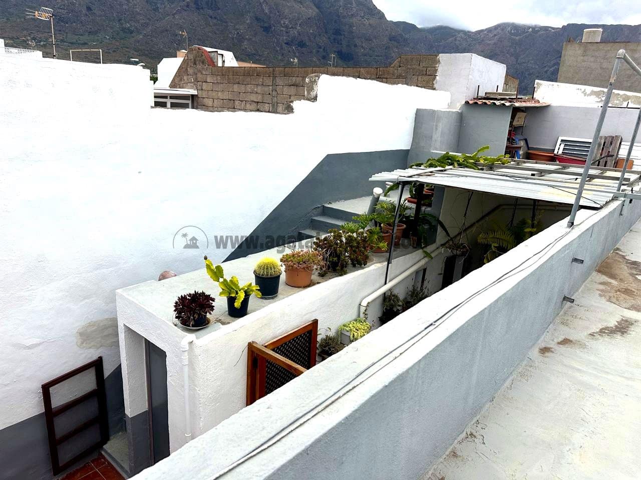 4 soveværelse Villa til salg i Buenavista del Norte - € 195.000 (Ref: 9107339)