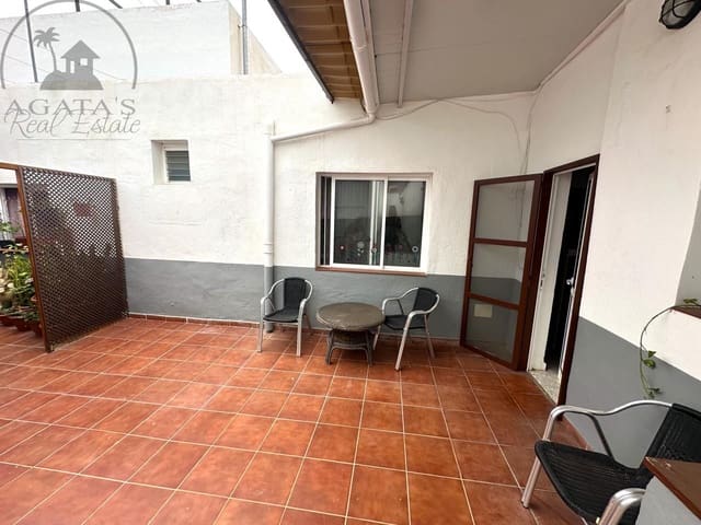 Chalet de 4 habitaciones en Buenavista del Norte en venta - 195.000 € (Ref: 9107339)