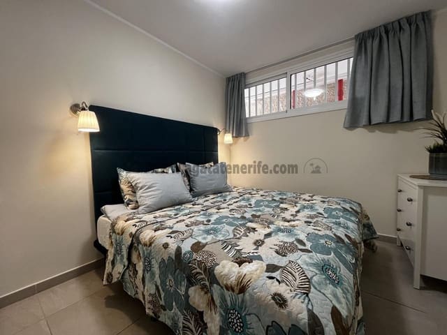 1 soveværelse Lejlighed til salg i Playa de las Americas, Arona med swimmingpool - € 350.000 (Ref: 9109843)