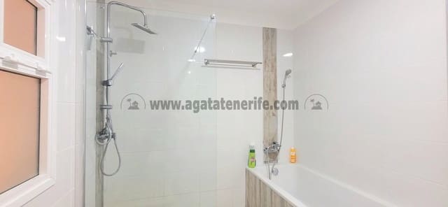 1 chambre Appartement à vendre à Los Gigantes, Santiago del Teide avec garage - 268 000 € (Ref: 9116549)