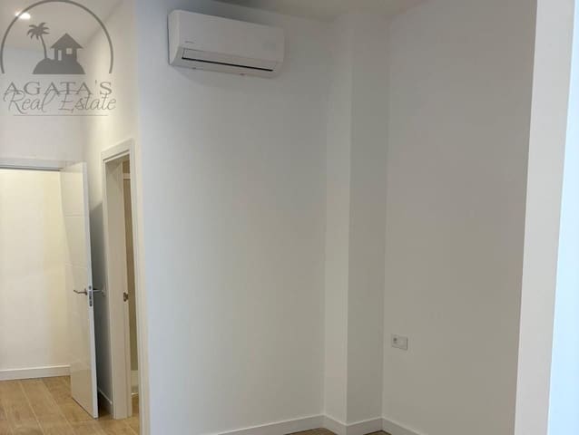 1 slaapkamer Flat te koop in Los Campitos, Santa Cruz de Tenerife - € 185.000 (Ref: 9116951)