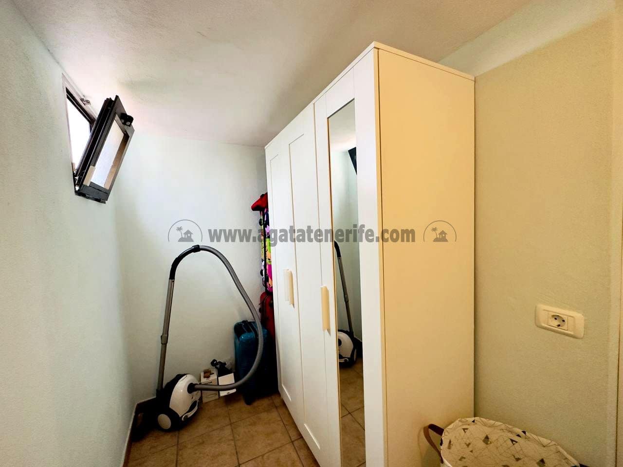 4 soveværelse Villa til salg i Icod de los Vinos med garage - € 335.000 (Ref: 9143252)