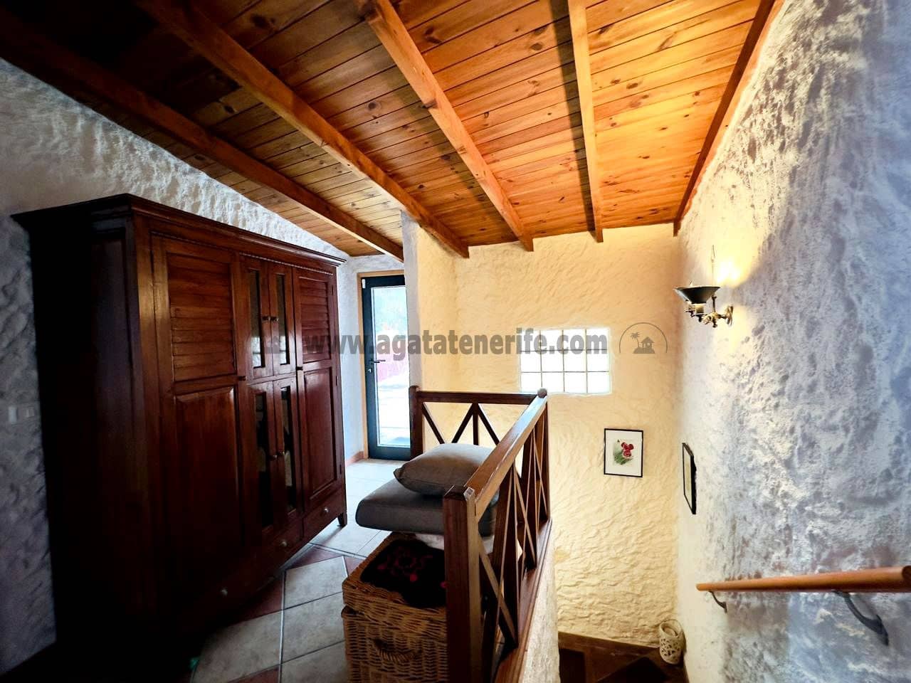 4 soveværelse Villa til salg i Icod de los Vinos med garage - € 335.000 (Ref: 9143252)