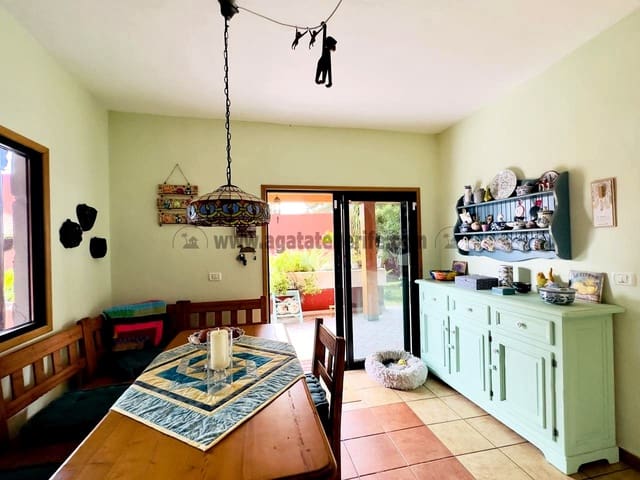 4 slaapkamer Villa te koop in Icod de los Vinos met garage - € 335.000 (Ref: 9143252)