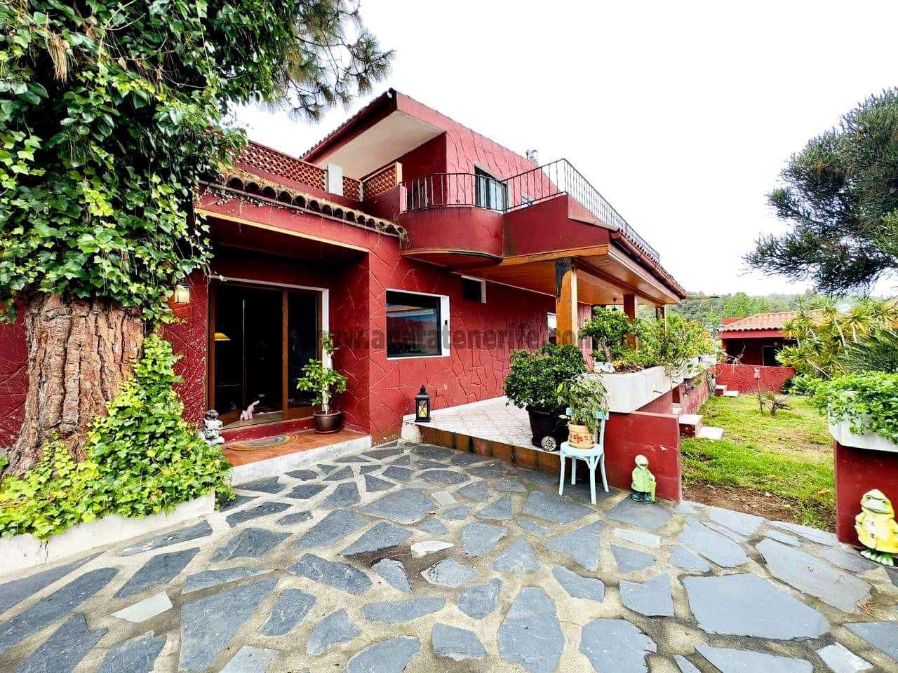 4 soveværelse Villa til salg i Icod de los Vinos med garage - € 335.000 (Ref: 9143252)