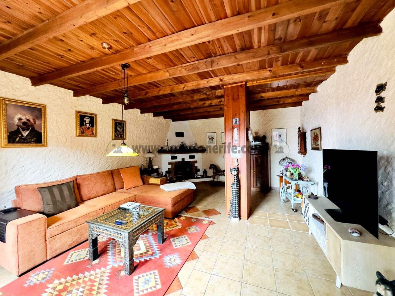 4 soveværelse Villa til salg i Icod de los Vinos med garage - € 335.000 (Ref: 9143252)