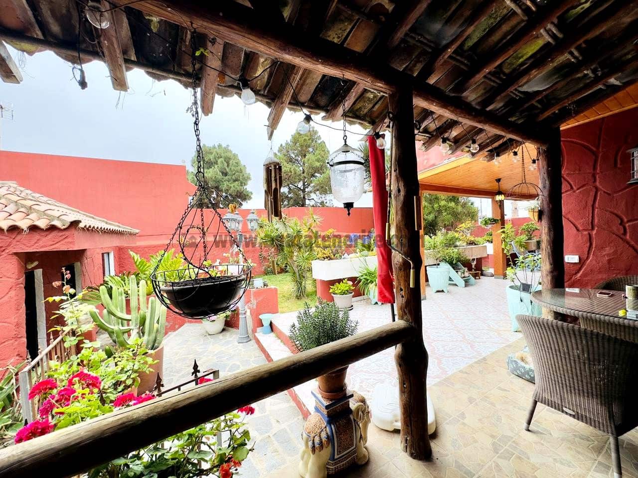 4 soveværelse Villa til salg i Icod de los Vinos med garage - € 335.000 (Ref: 9143252)