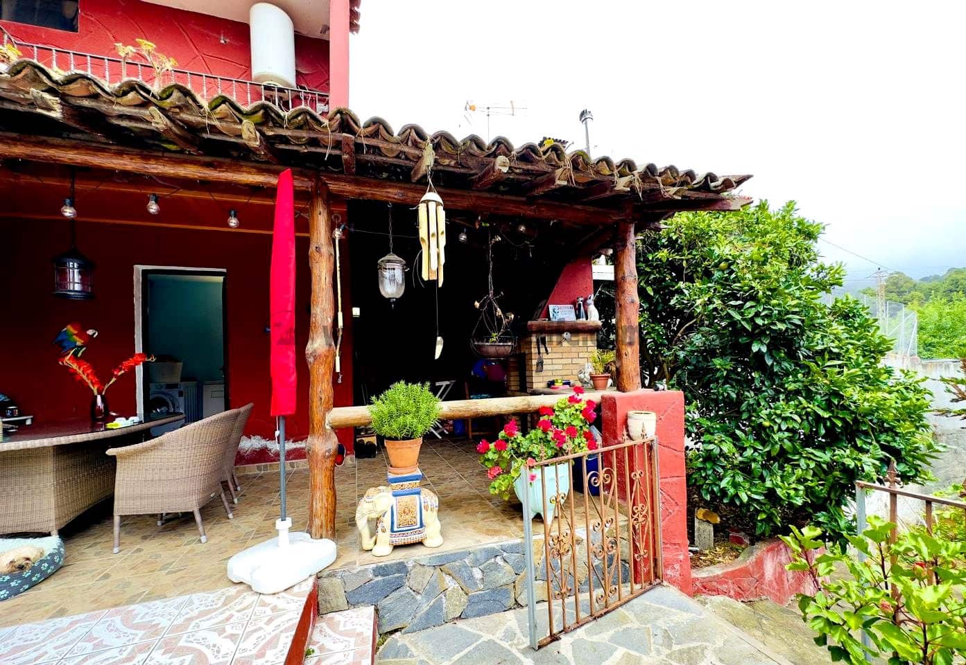 4 soveværelse Villa til salg i Icod de los Vinos med garage - € 335.000 (Ref: 9143252)