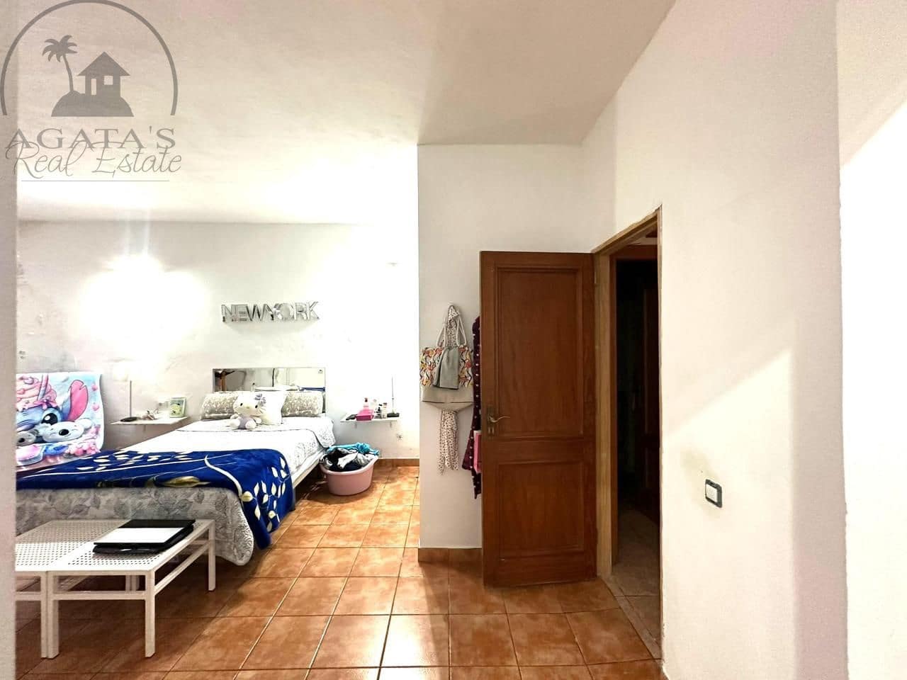 4 bedroom Villa for sale in El Tanque with garage - € 366,000 (Ref: 9143282)