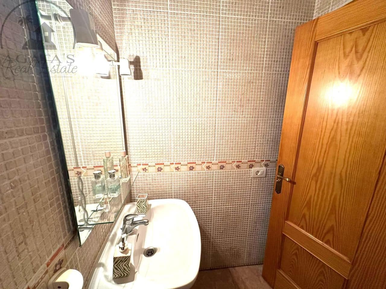 4 bedroom Villa for sale in El Tanque with garage - € 366,000 (Ref: 9143282)