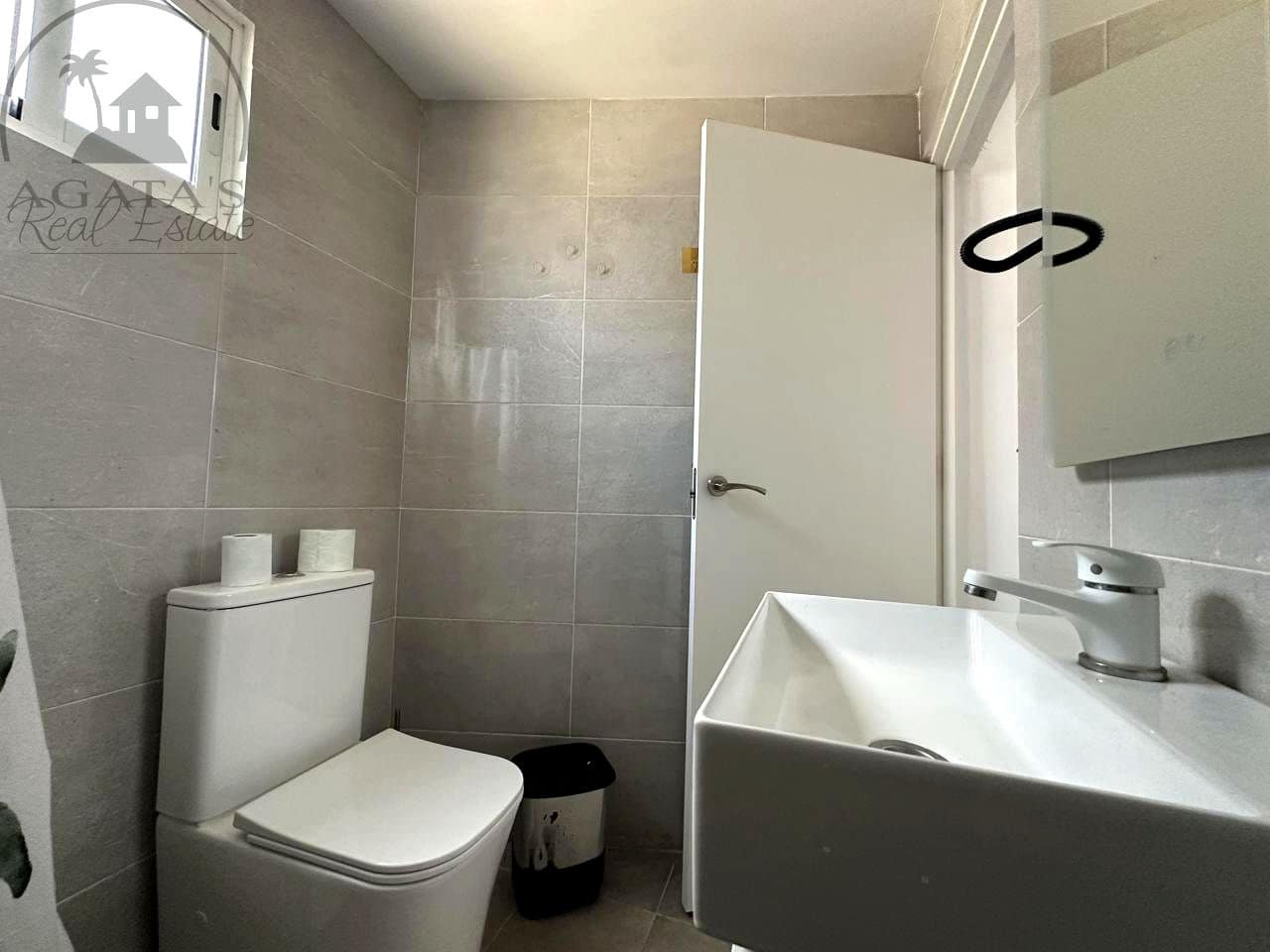 Piso de 6 habitaciones en La Guancha en venta - 190.000 € (Ref: 9176143)