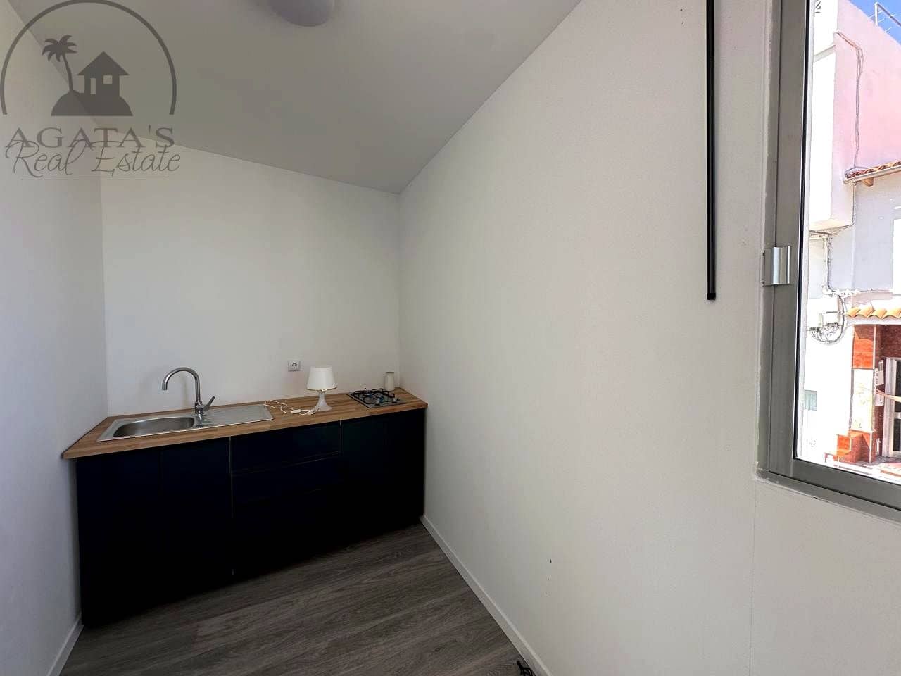 Piso de 6 habitaciones en La Guancha en venta - 190.000 € (Ref: 9176143)