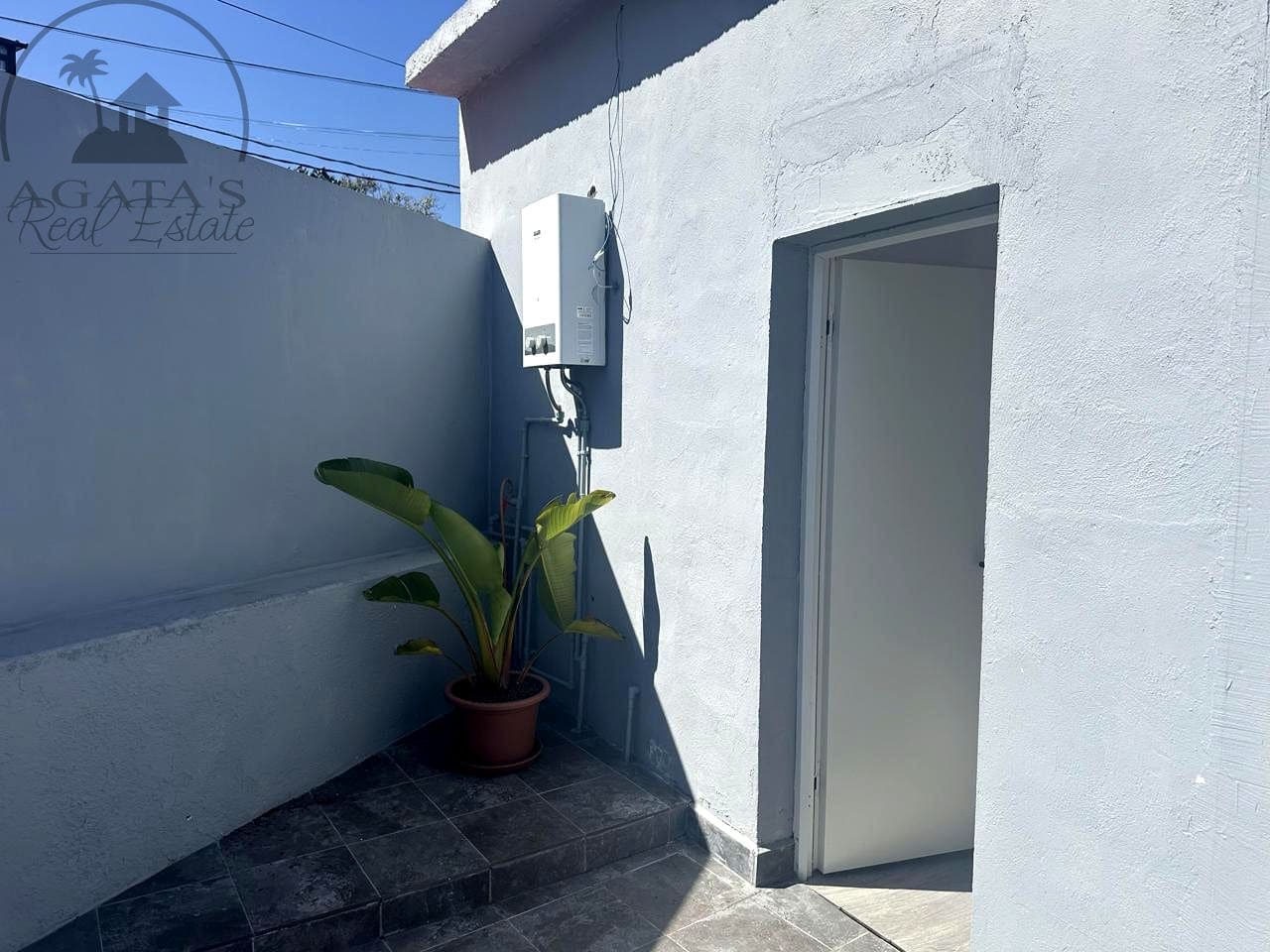 Piso de 6 habitaciones en La Guancha en venta - 190.000 € (Ref: 9176143)