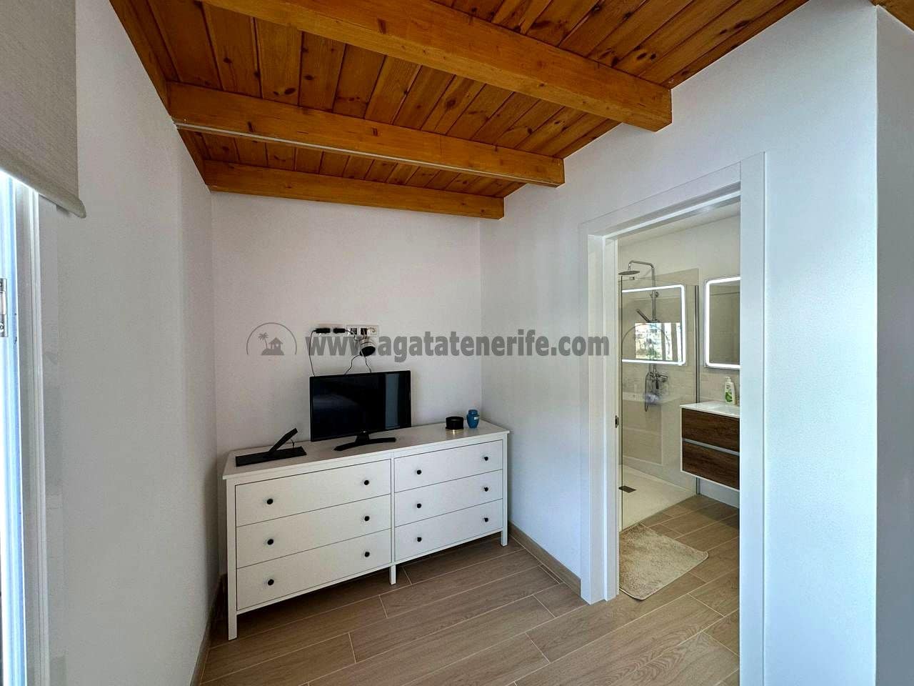 3 sypialnia Willa na sprzedaż w Los Realejos z basenem - 420 000 € (Ref: 9189568)