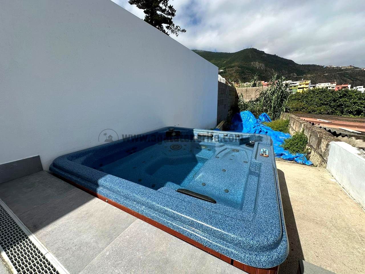 3 sypialnia Willa na sprzedaż w Los Realejos z basenem - 420 000 € (Ref: 9189568)