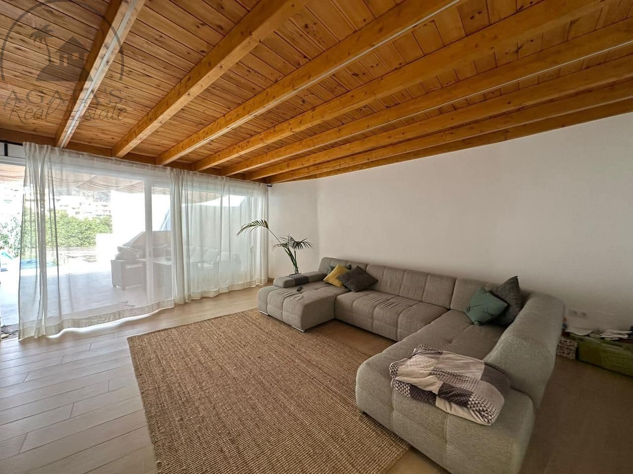 3 soverom Villa til salgs i Los Realejos med svømmebasseng - € 420 000 (Ref: 9189568)