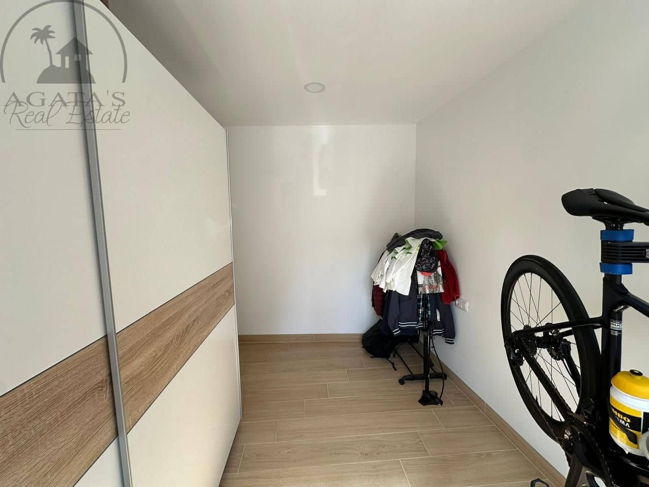 3 soverom Villa til salgs i Los Realejos med svømmebasseng - € 420 000 (Ref: 9189568)