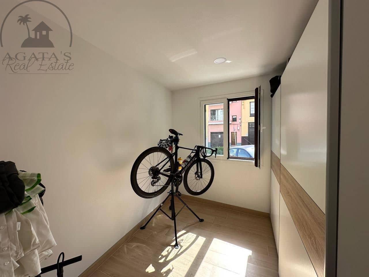 3 soverom Villa til salgs i Los Realejos med svømmebasseng - € 420 000 (Ref: 9189568)