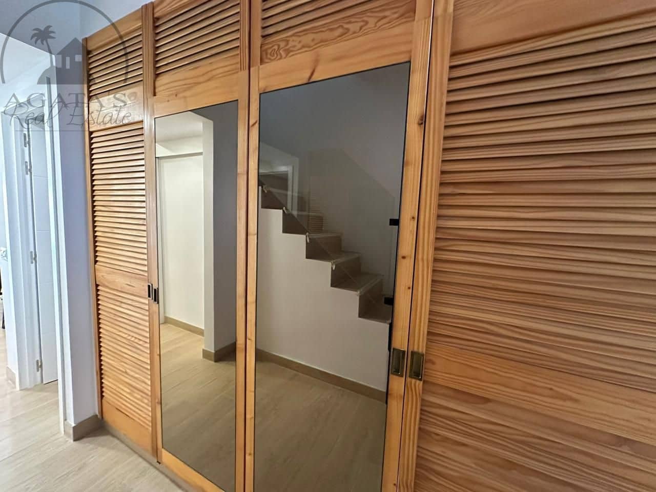 3 soverom Villa til salgs i Los Realejos med svømmebasseng - € 420 000 (Ref: 9189568)