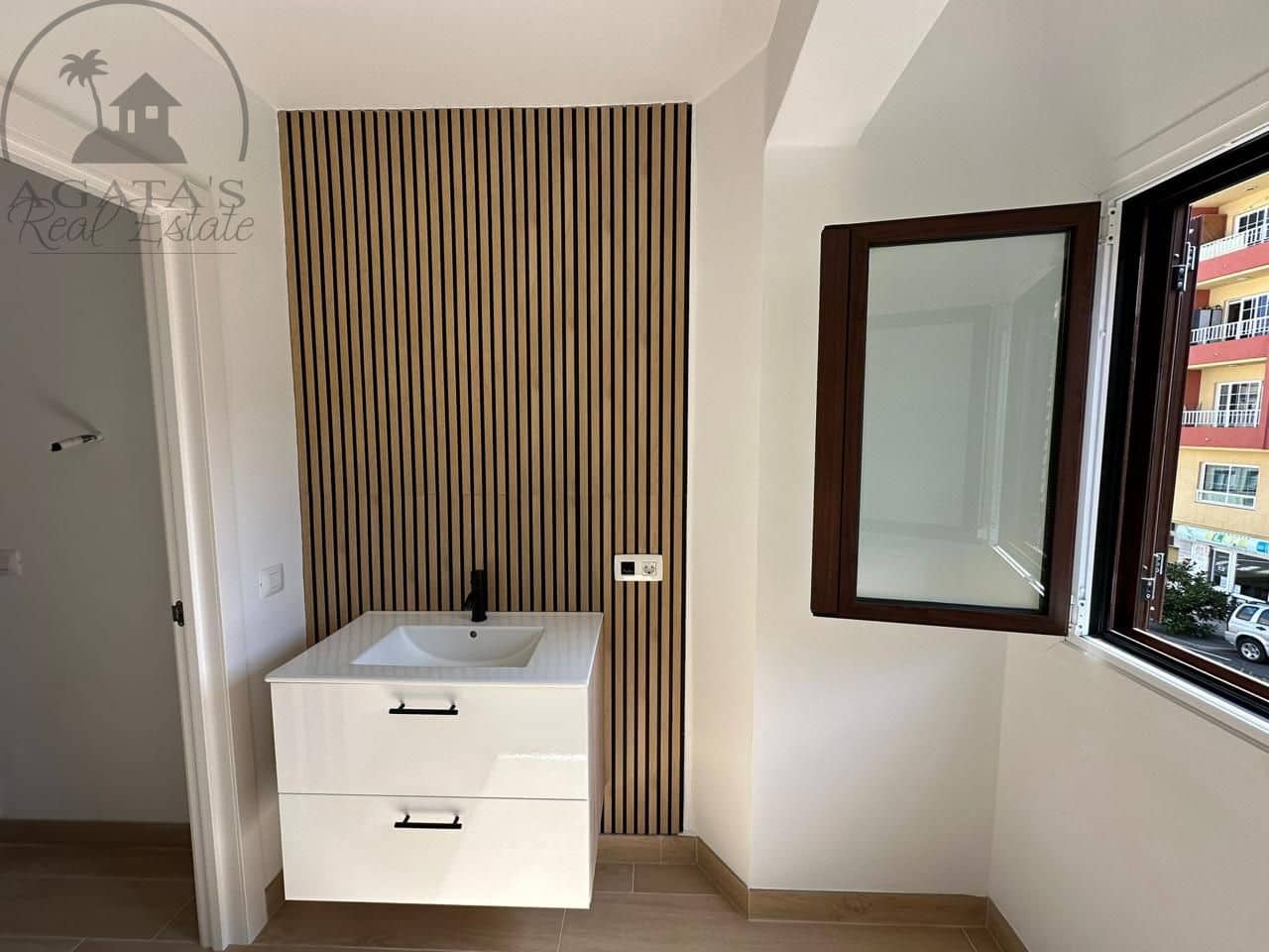 3 soverom Villa til salgs i Los Realejos med svømmebasseng - € 420 000 (Ref: 9189568)