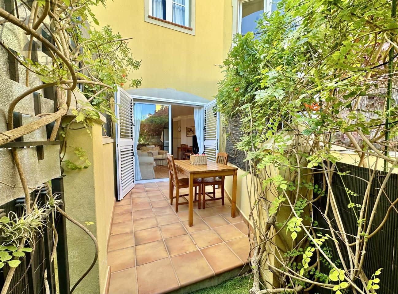 1 soverom Leilighet til salgs i La Quinta med svømmebasseng - € 250 000 (Ref: 9190779)