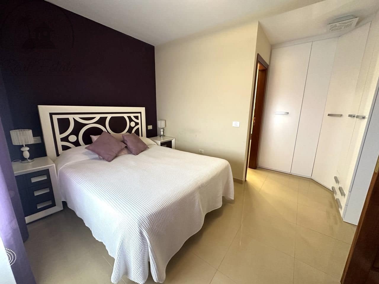 5 bedroom Villa for sale in Icod de los Vinos with garage - € 365,000 (Ref: 9196814)