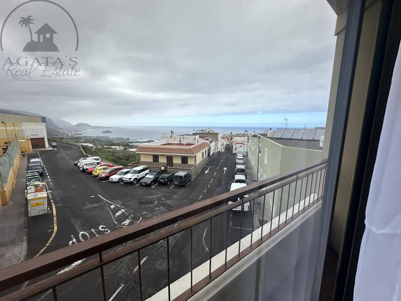 5 bedroom Villa for sale in Icod de los Vinos with garage - € 365,000 (Ref: 9196814)