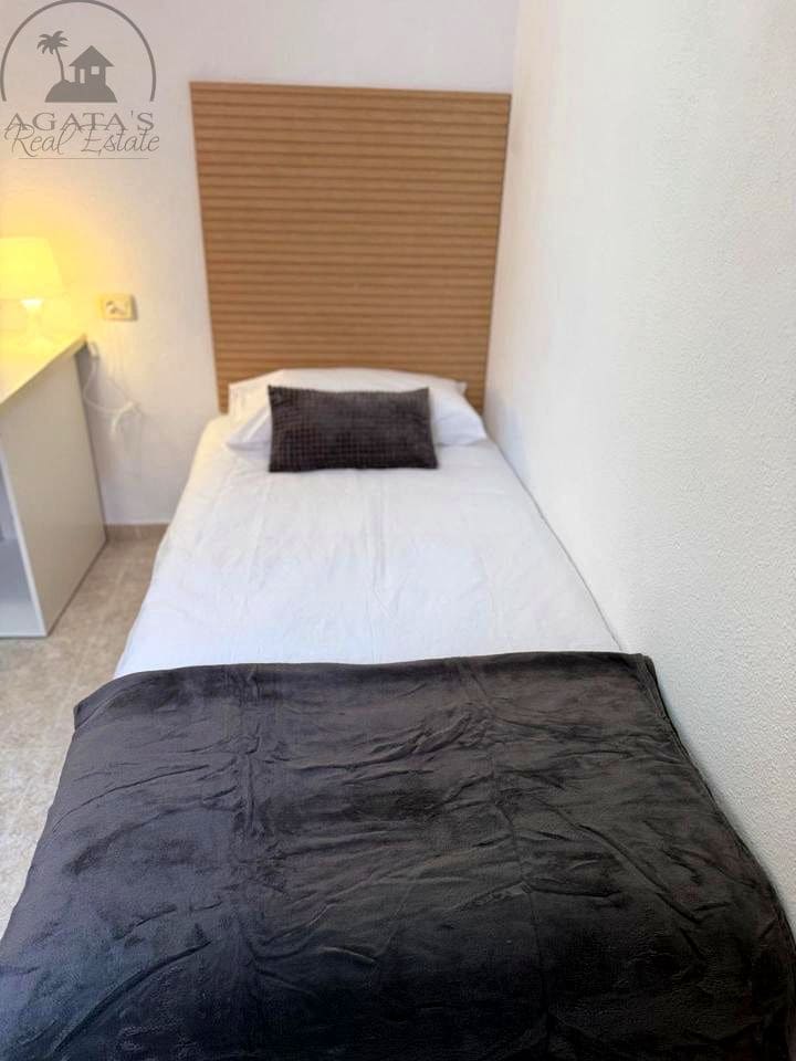 3 soveværelse Villa til leje i Buenavista del Norte med garage - € 900 (Ref: 9198576)