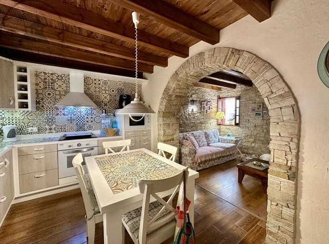 Chalet de 3 habitaciones en Icod de los Vinos en venta con garaje - 290.000 € (Ref: 9209309)