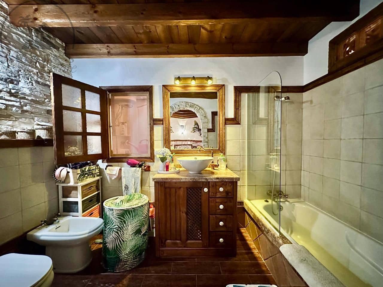 3 bedroom Villa for sale in Icod de los Vinos with garage - € 290,000 (Ref: 9209309)