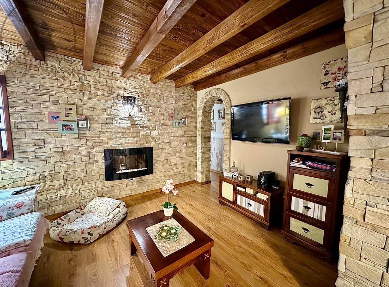 3 bedroom Villa for sale in Icod de los Vinos with garage - € 290,000 (Ref: 9209309)