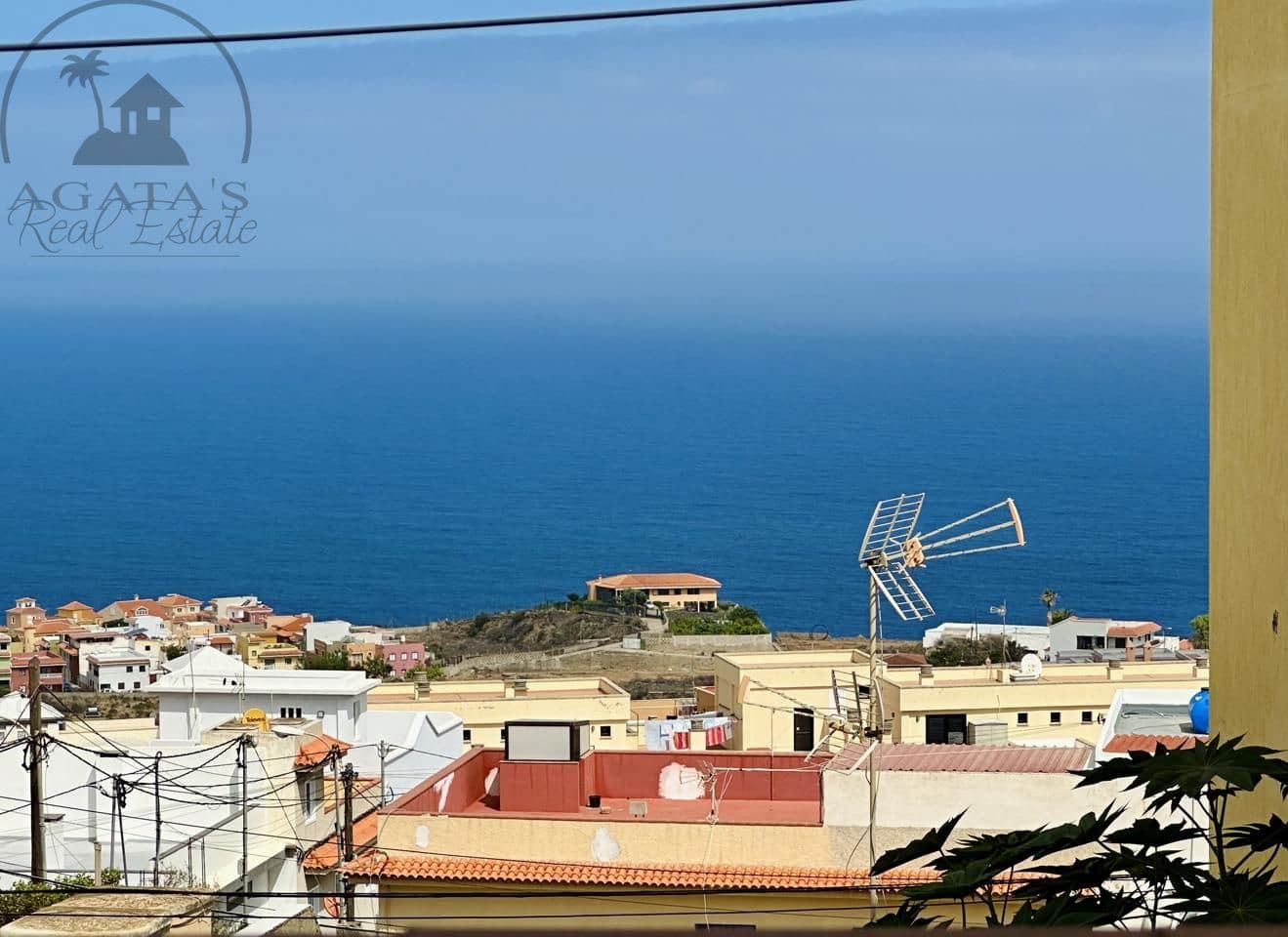 3 bedroom Villa for sale in Icod de los Vinos with garage - € 290,000 (Ref: 9209309)